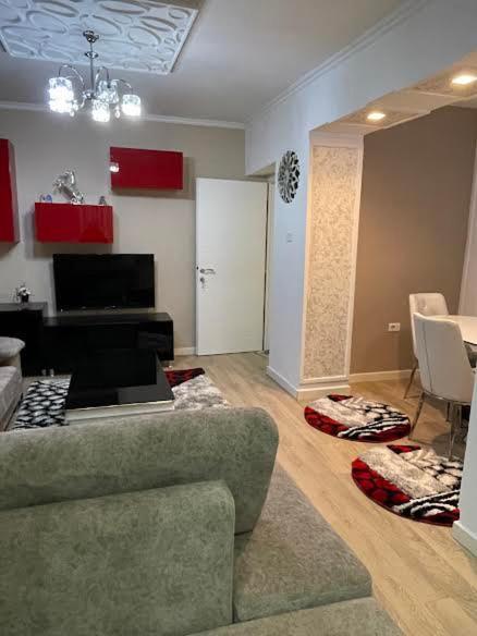 Essy'S Apartment Korcza Zewnętrze zdjęcie